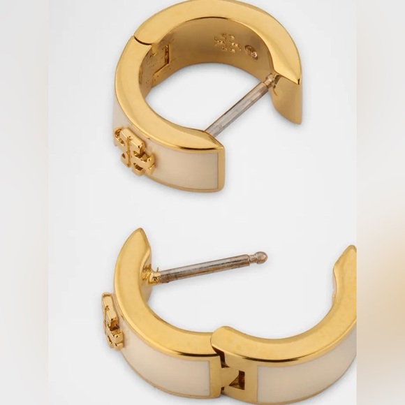 TORY BURCH  Icon Enamel Huggie Earrings - Picture 3 of 3